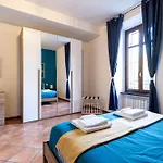 Golden Tree - Castelletto Ticino - Private Garage - Wifi Apartmán *