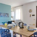 Daire Golden Tree - Castelletto Ticino - Private Garage - Wifi