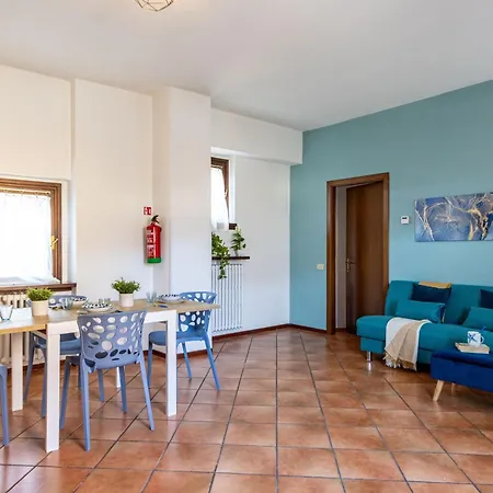 Golden Tree - Castelletto Ticino - Private Garage - Wifi - By Guestaly Castelletto sopra Ticino