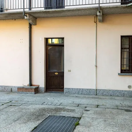 Golden Tree - Castelletto Ticino - Private Garage - Wifi * Castelletto sopra Ticino