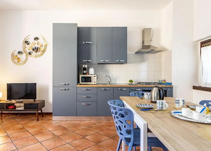 Golden Tree - Castelletto Ticino - Private Garage - Wifi Апартаменты Кастеллетто-сопра-Тичино