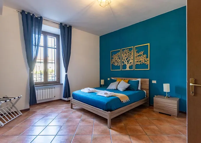 Golden Tree - Castelletto Ticino - Private Garage - Wifi *