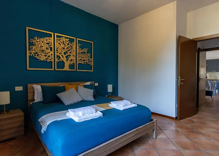Golden Tree - Castelletto Ticino - Private Garage - Wifi