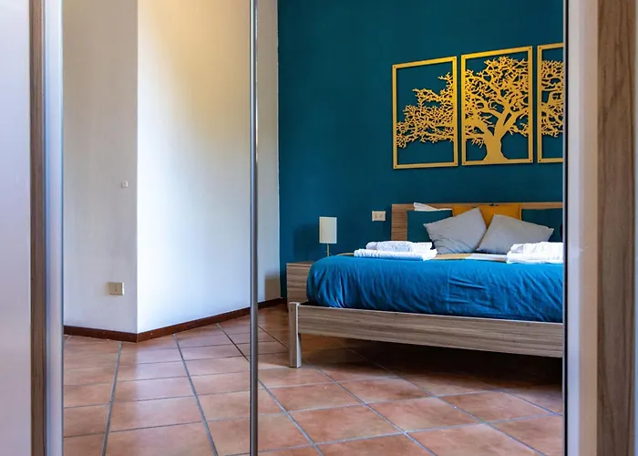 Golden Tree - Castelletto Ticino - Private Garage - Wifi * Кастеллетто-сопра-Тичино