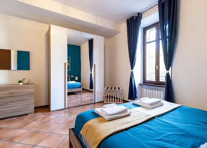 Golden Tree - Castelletto Ticino - Private Garage - Wifi Апартаменты *