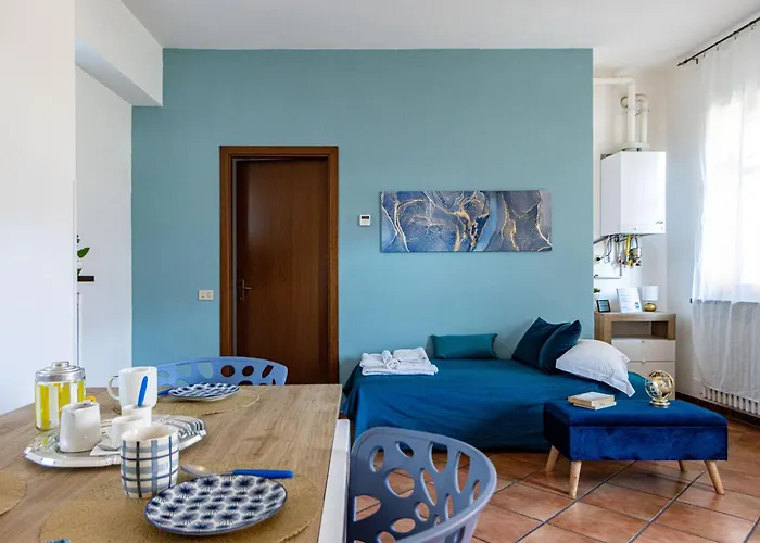 Golden Tree - Castelletto Ticino - Private Garage - Wifi Кастеллетто-сопра-Тичино