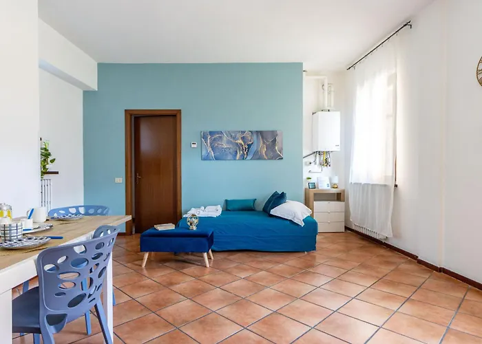 Апартаменты Golden Tree - Castelletto Ticino - Private Garage - Wifi